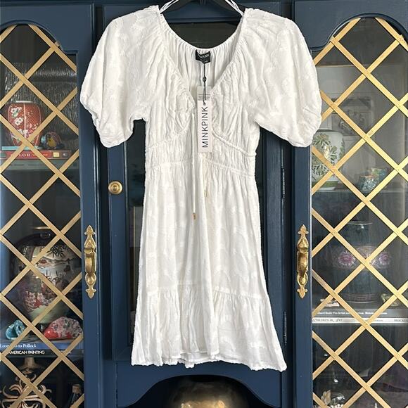 NWT Mink Pink Abella Mini Dress in White - Picture 5 of 12